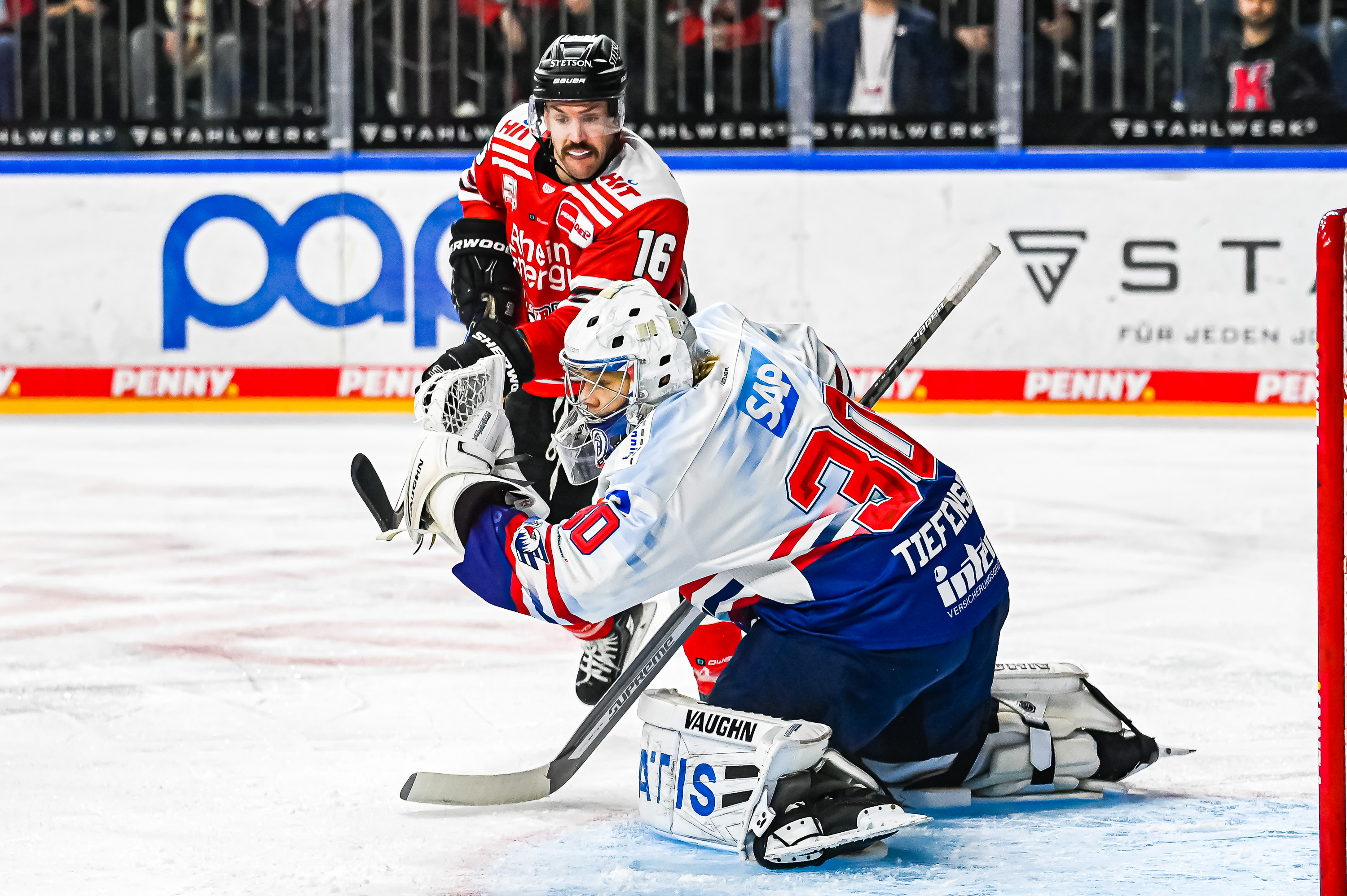 70 20221101 KEC vs Adler Mannheim