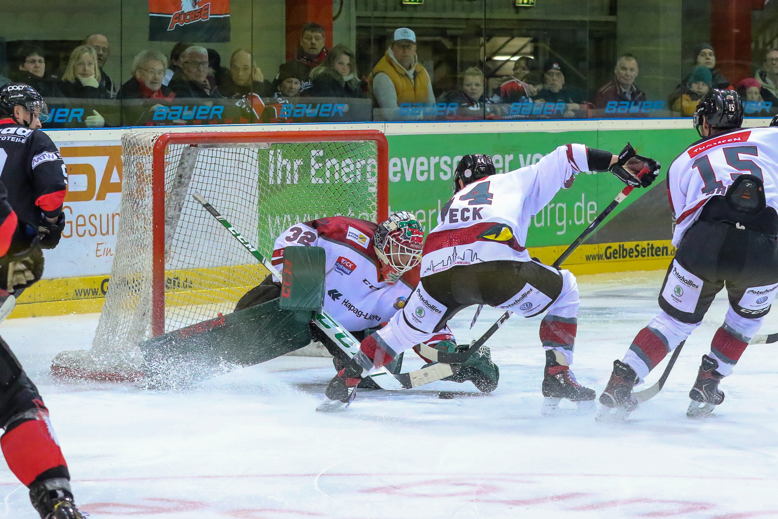 FH Eishockey Fuechse Duisburg Crocodiles Hamburg EOL