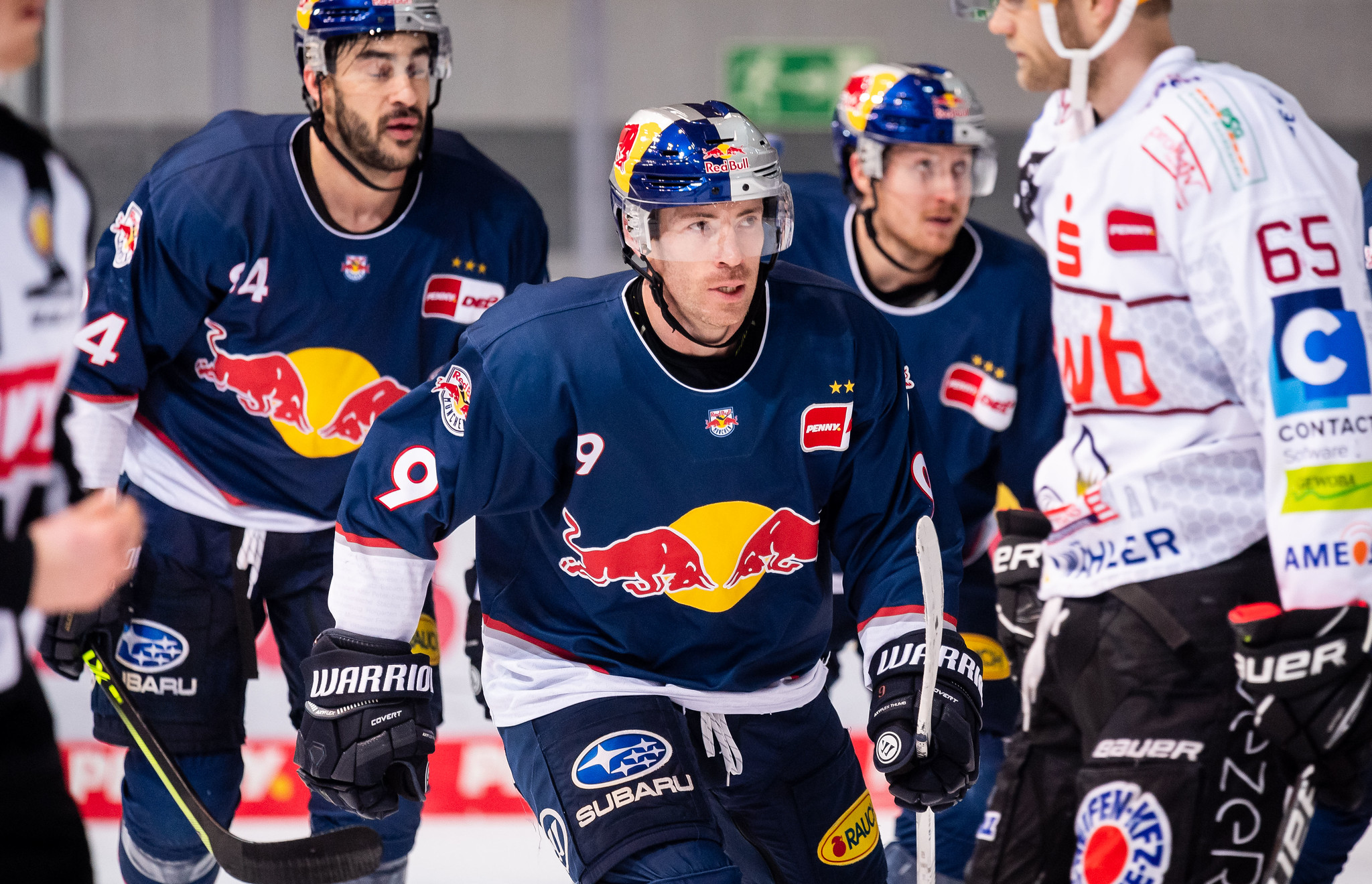 ben street i R6nbHvP X4