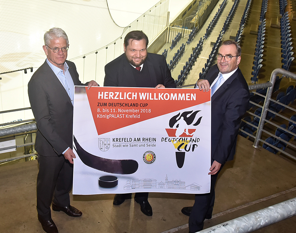 v.li. Franz Reindl DEB Frank Meyer OB Krefeld Paul Keusch Seidenweber GmbH