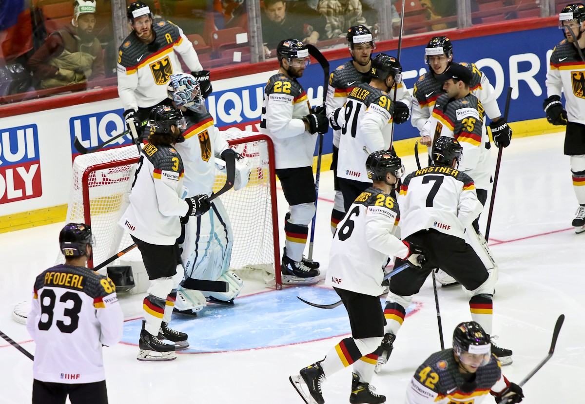 debjubel2022 05 14 at 22.13.53