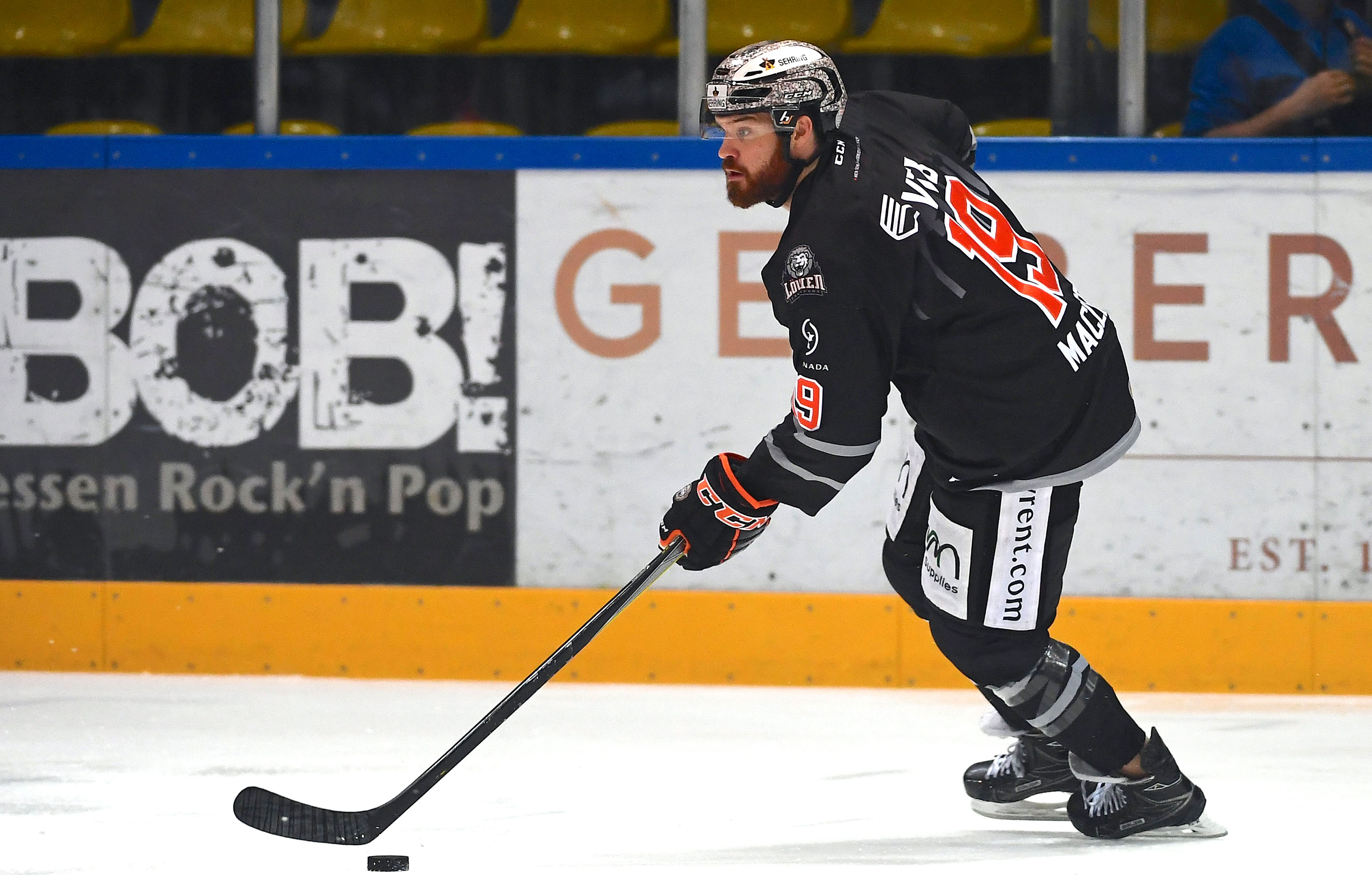 18 04 13 Wade MacLeod