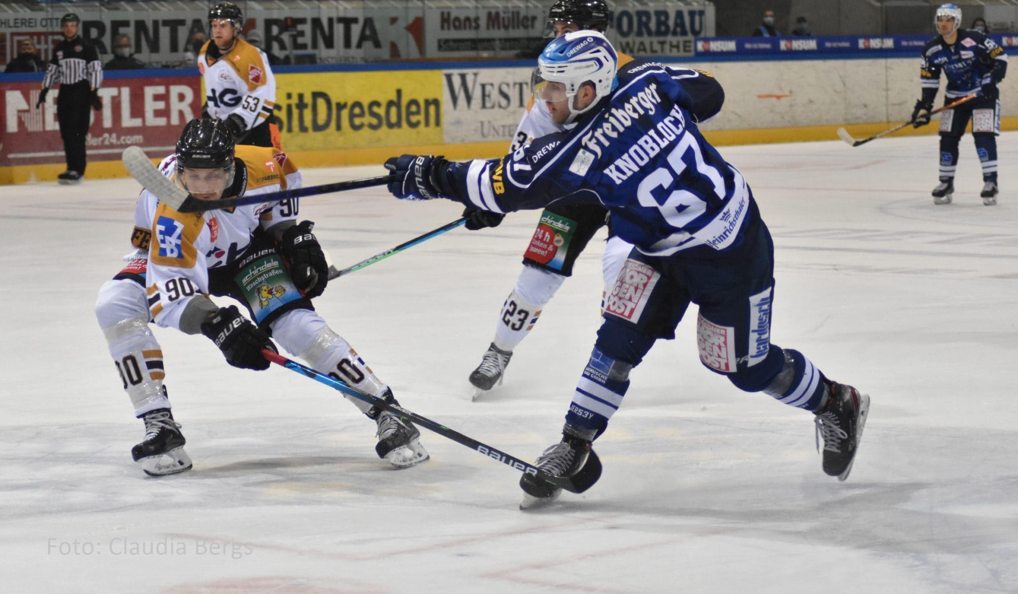 29.11.2020 Eisloewen vs Ravensburg C Bergs scaled