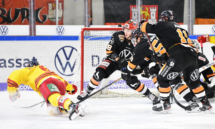 DEG Wolfsburg 141119