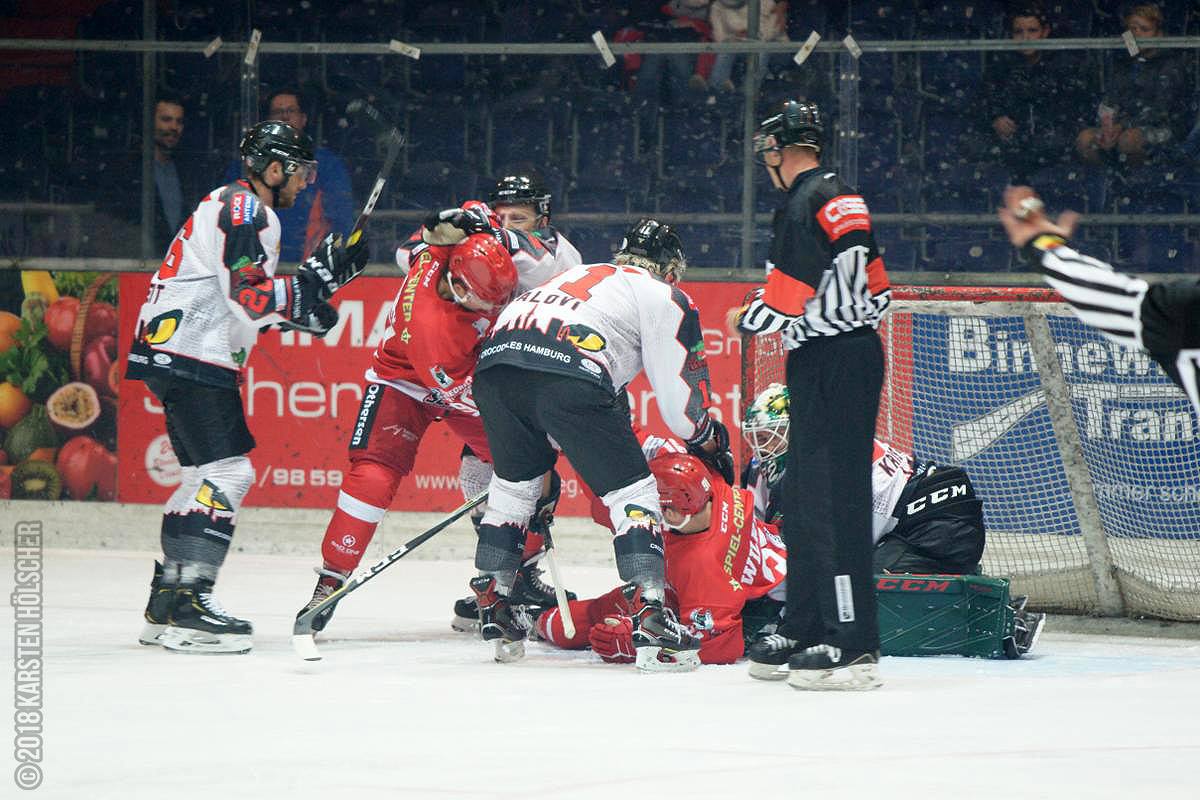 Scorpions Crocodiles 07.09.18