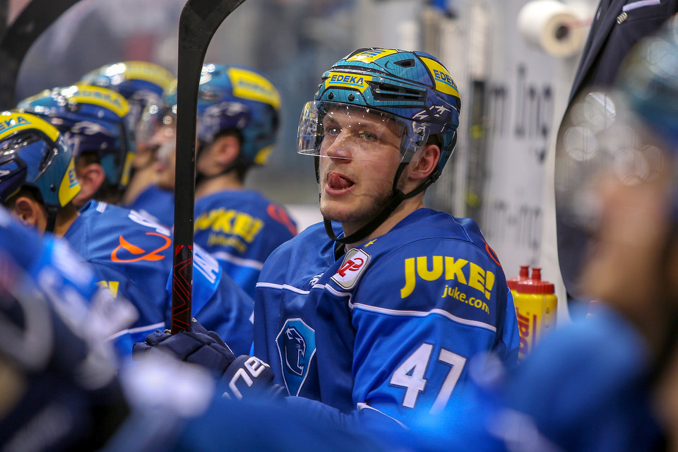 jum074 i1772580960x960 120 11923