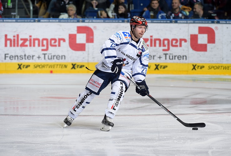 Eisbären Berlin gegen Iserlohn Roosters DEL