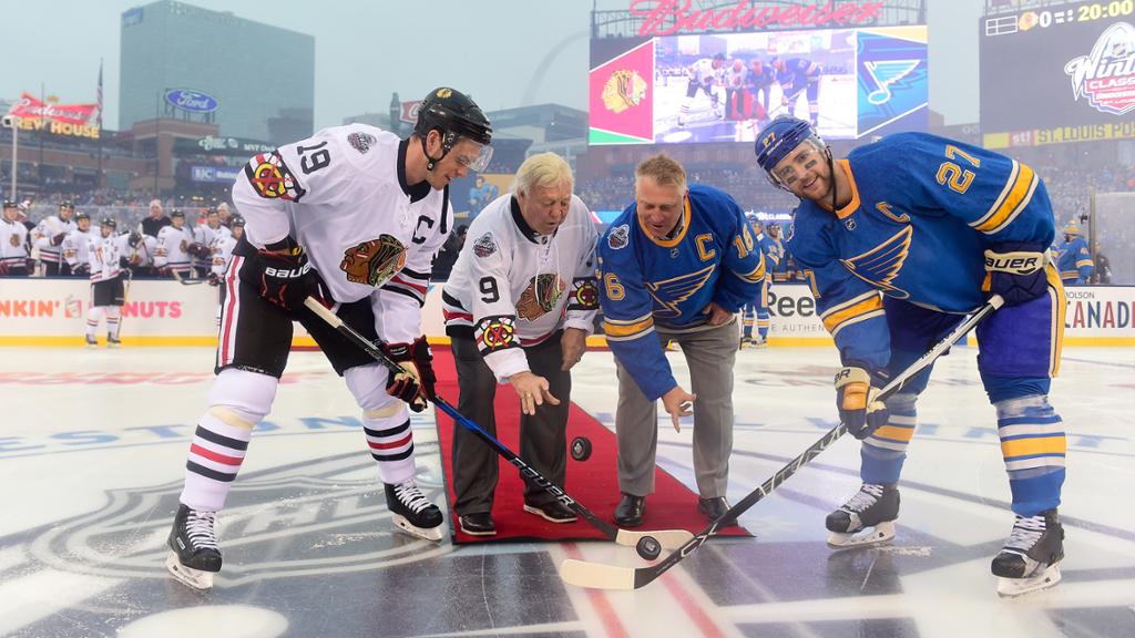 Wayne Gretzky of the St. Louis Blues Alumni Team and Brent Sopel of News  Photo - Getty Images
