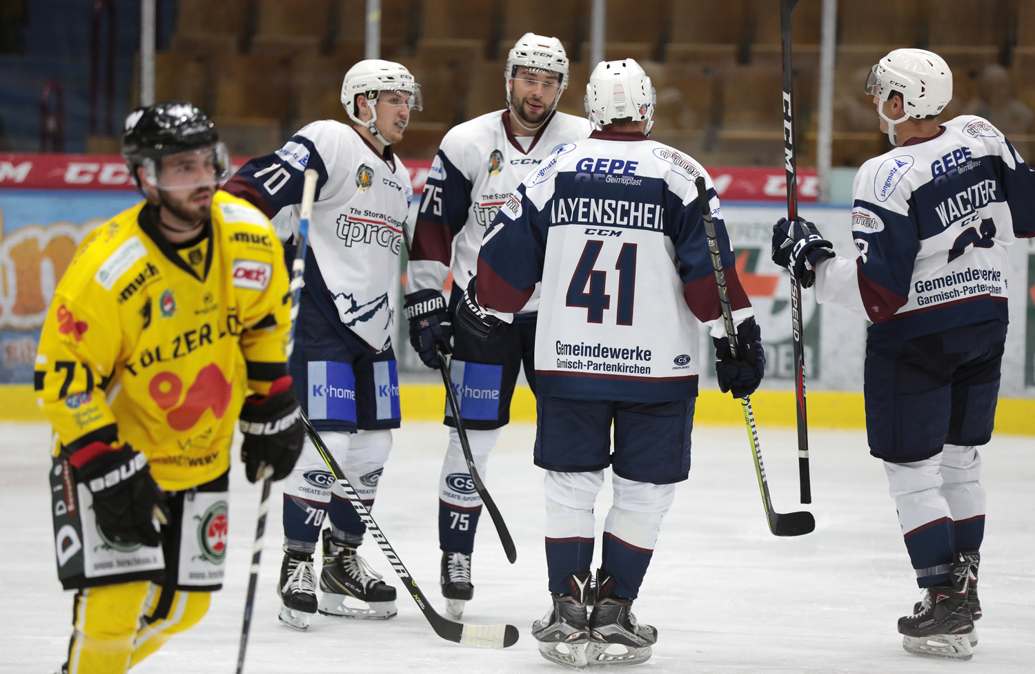 IMG 8211 torjubel aeder daubner wachter mayenschein 1500