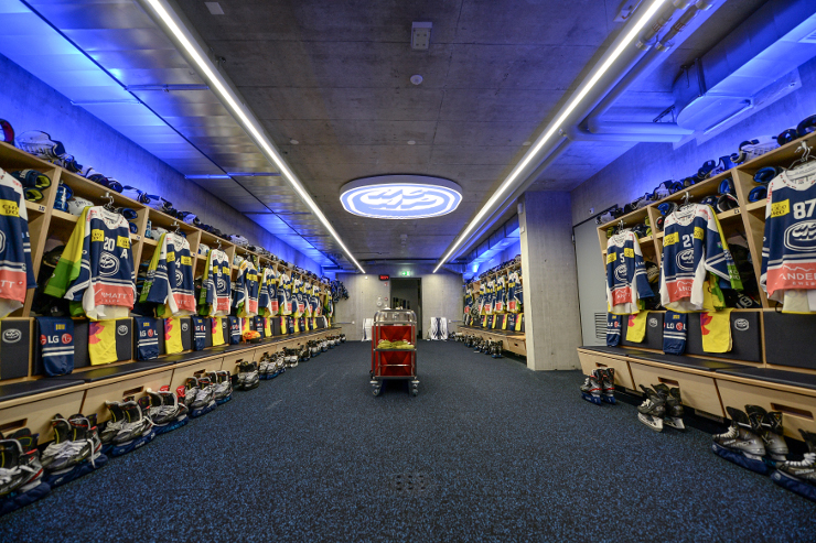 2021 09 11 Garderobe Ambri Nuova Valascia Justpictures.ch