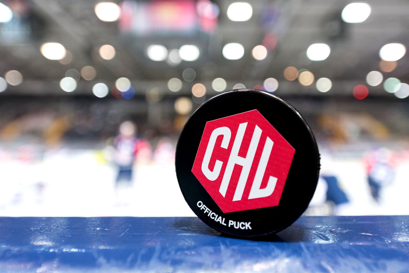 chl ehcredbull puck2019